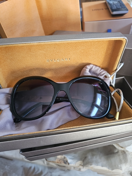 BVLGARI Accessories - Bulgari Black Oversized Round Women's Sunglasses